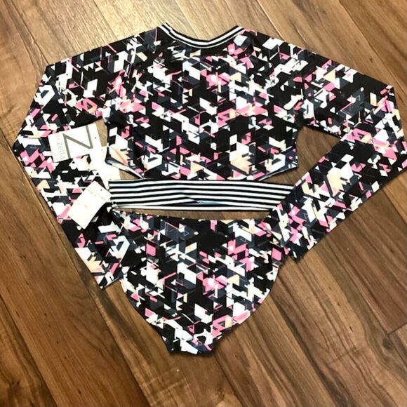 Zella Girl Sand & Sea Long Sleeve Two-piece Rashguard Swimsuit Black/Multi S14 - Picture 2 of 7